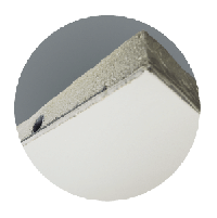 Détail d’un plafond chauffant à eau